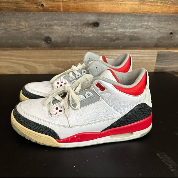 Nike Air Jordan 2013 Retro Fire Red 3 Men’s Size 12 Lace Up Sneakers - Picture 2 of 13